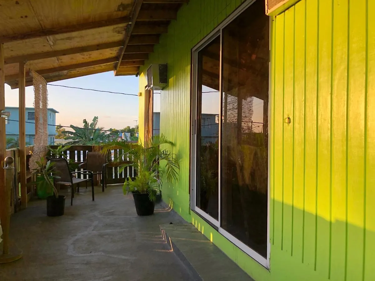 Vieques Good Vibe Guest House 4*,