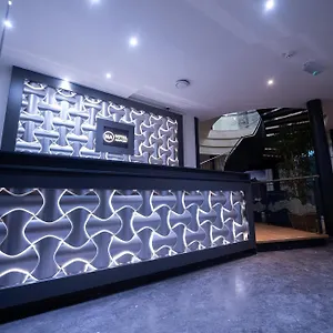 Hotel Ma Airport