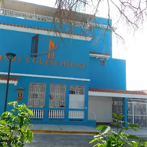 Pensión Henry's, San Juan